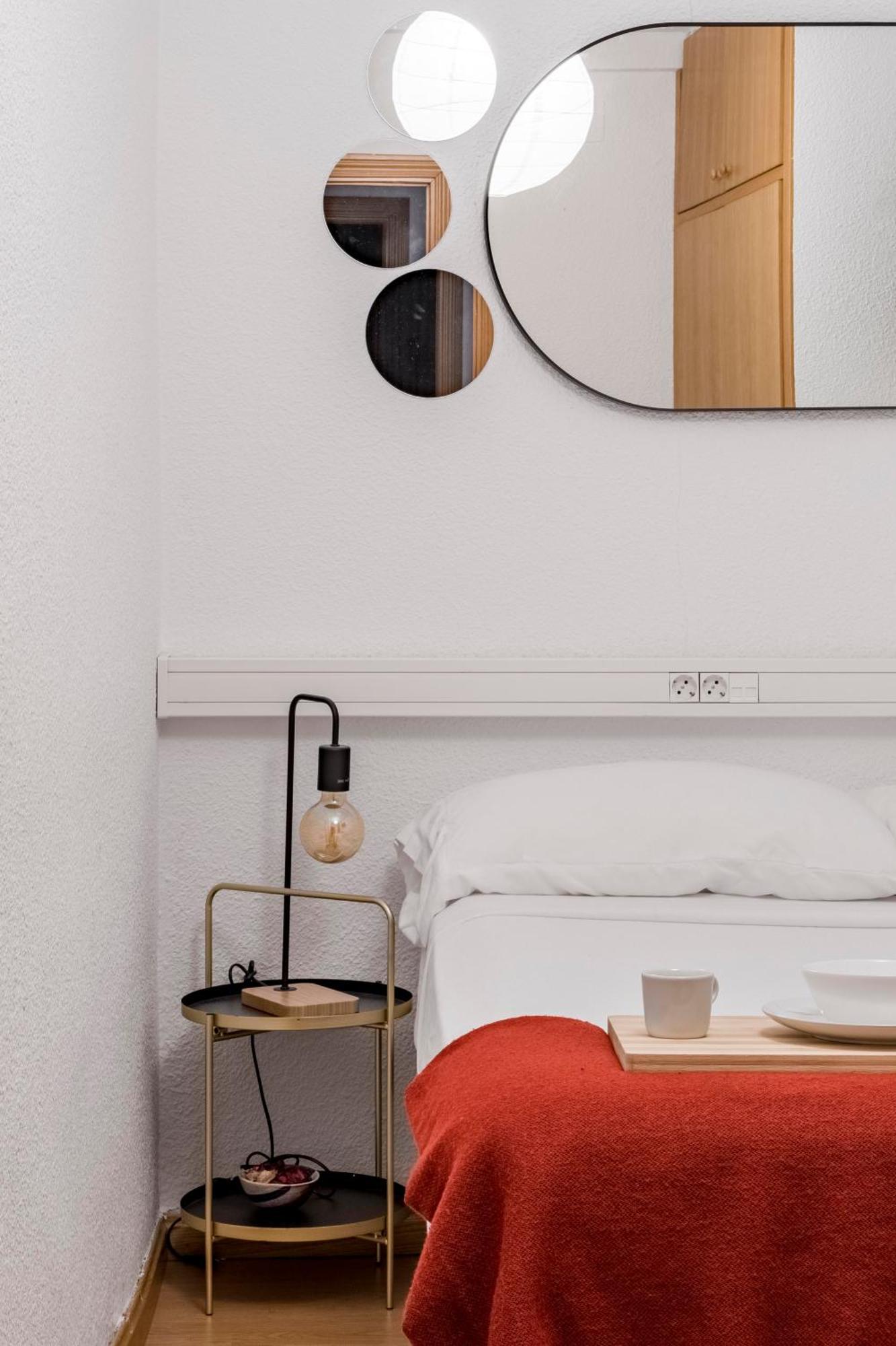 Precioso Piso En El Rastro By Bebalmy Appartement Madrid Buitenkant foto