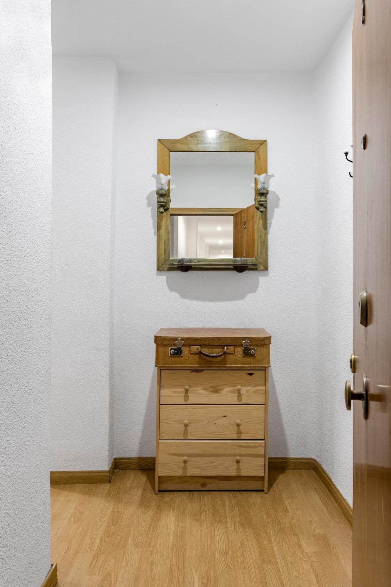 Precioso Piso En El Rastro By Bebalmy Appartement Madrid Buitenkant foto